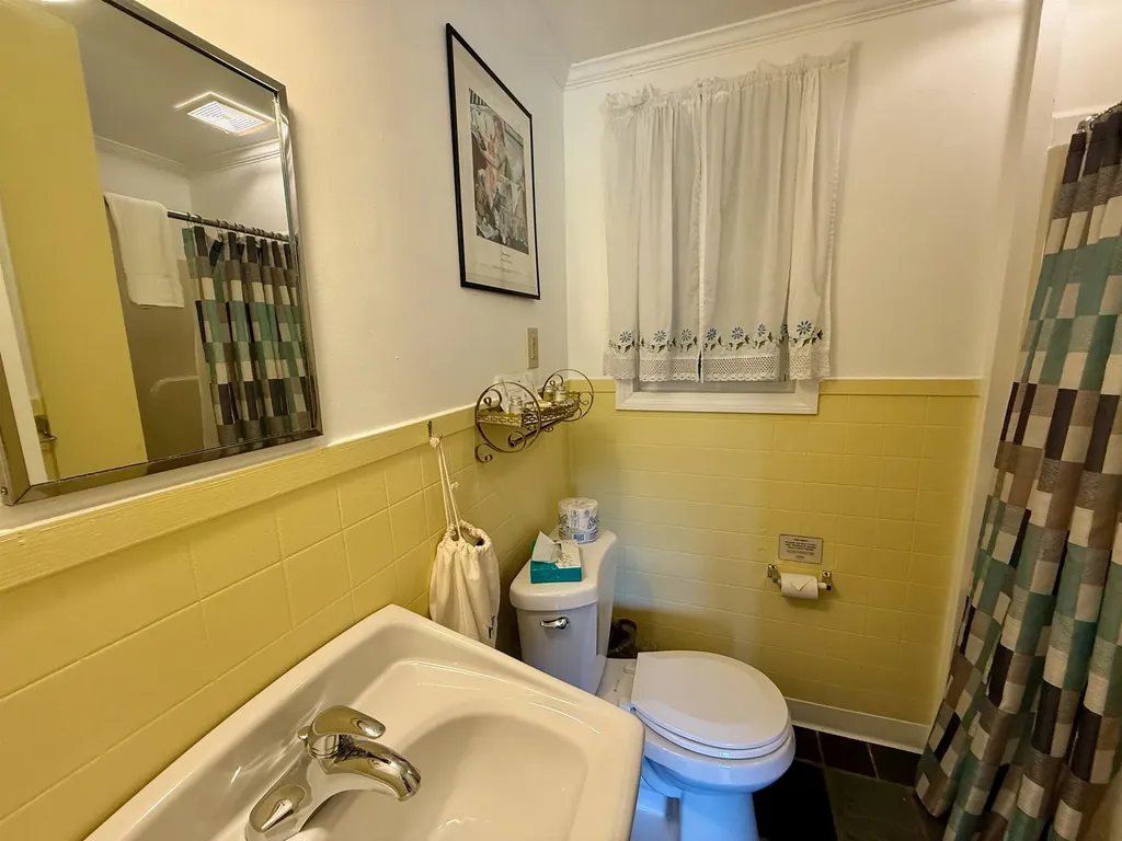 4325 Vt Route 7a Shaftsbury VT 05262