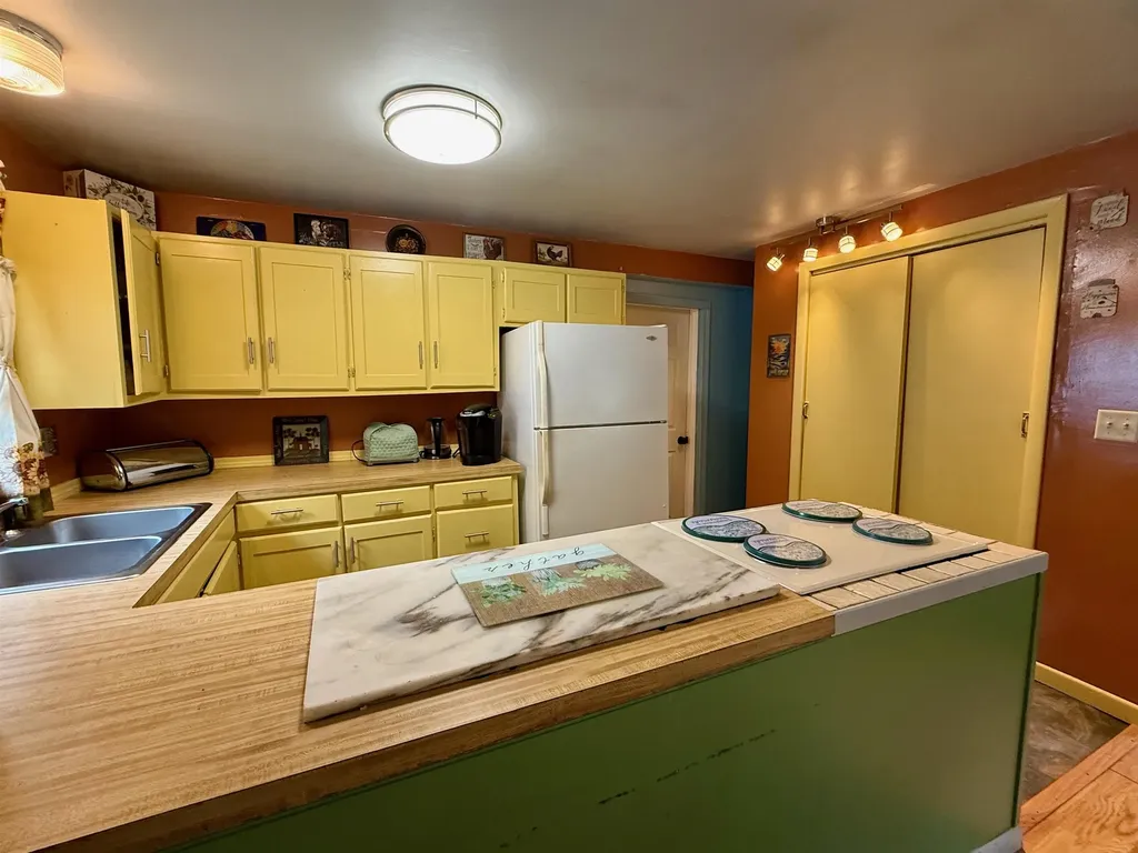 4325 Vt Route 7a Shaftsbury VT 05262