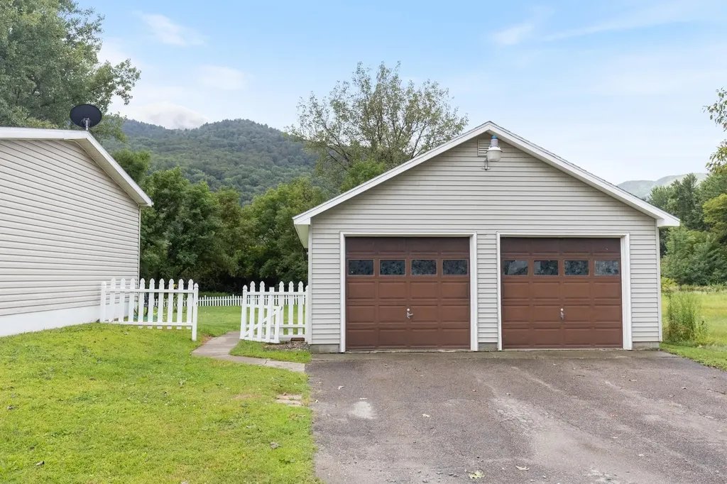 3461 Theodore Roosevelt Highway Bolton VT 05676