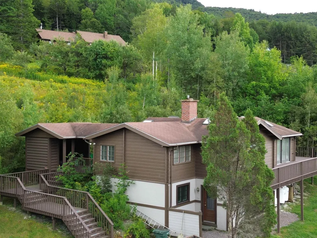 102 Snowshoe Drive Waitsfield VT 05673