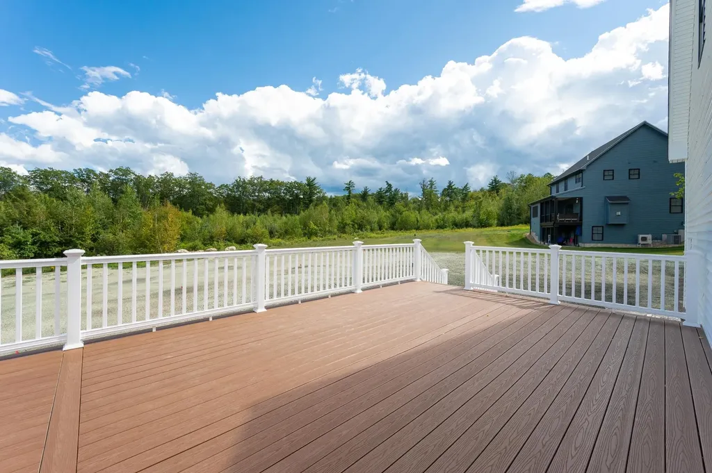 32 Colby Farm Road Chester NH 03036