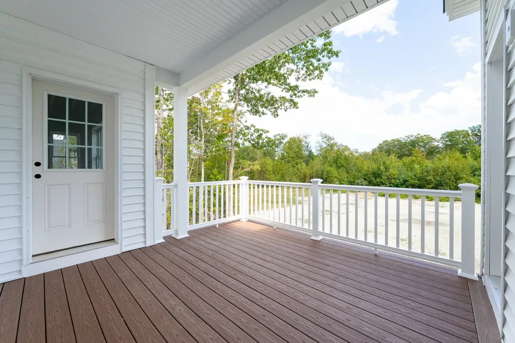 32 Colby Farm Road Chester NH 03036