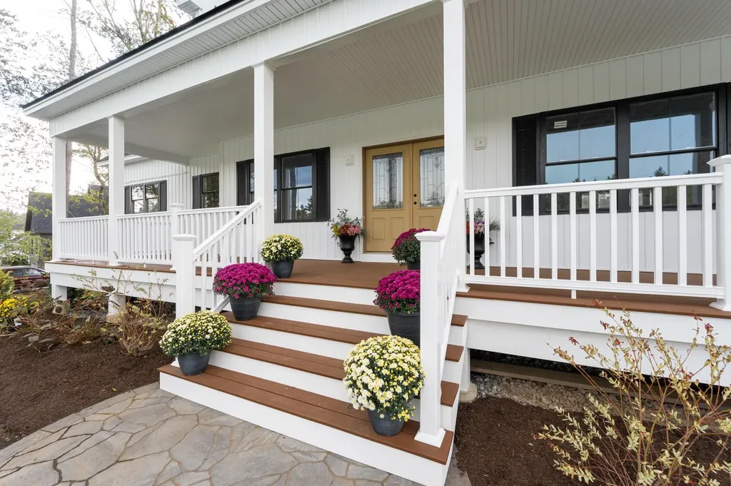 32 Colby Farm Road Chester NH 03036