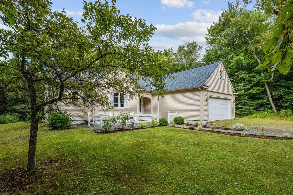 34 Foxglove Lane Franconia NH 03580