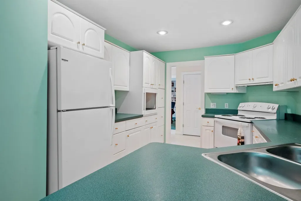 34 Foxglove Lane Franconia NH 03580