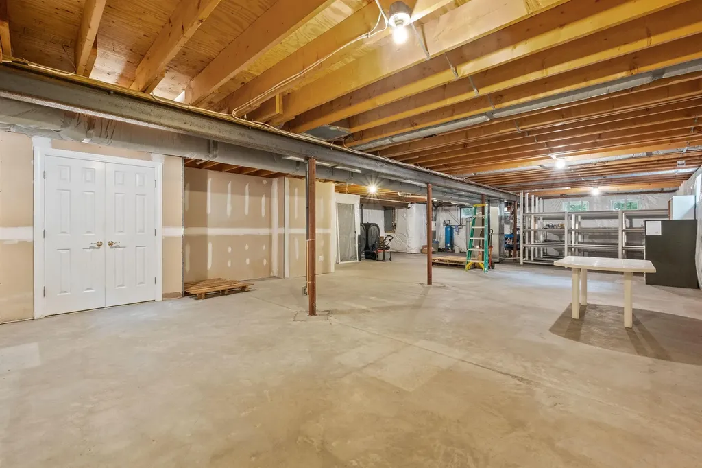 34 Foxglove Lane Franconia NH 03580