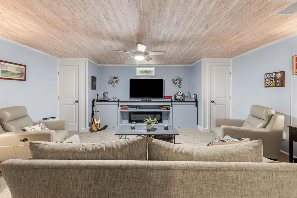 6 Hayden Place Newmarket NH 03857