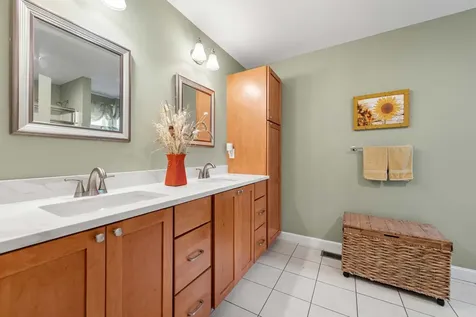 6 Hayden Place Newmarket NH 03857