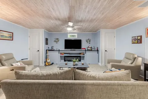 6 Hayden Place Newmarket NH 03857