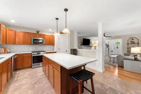 6 Hayden Place Newmarket NH 03857