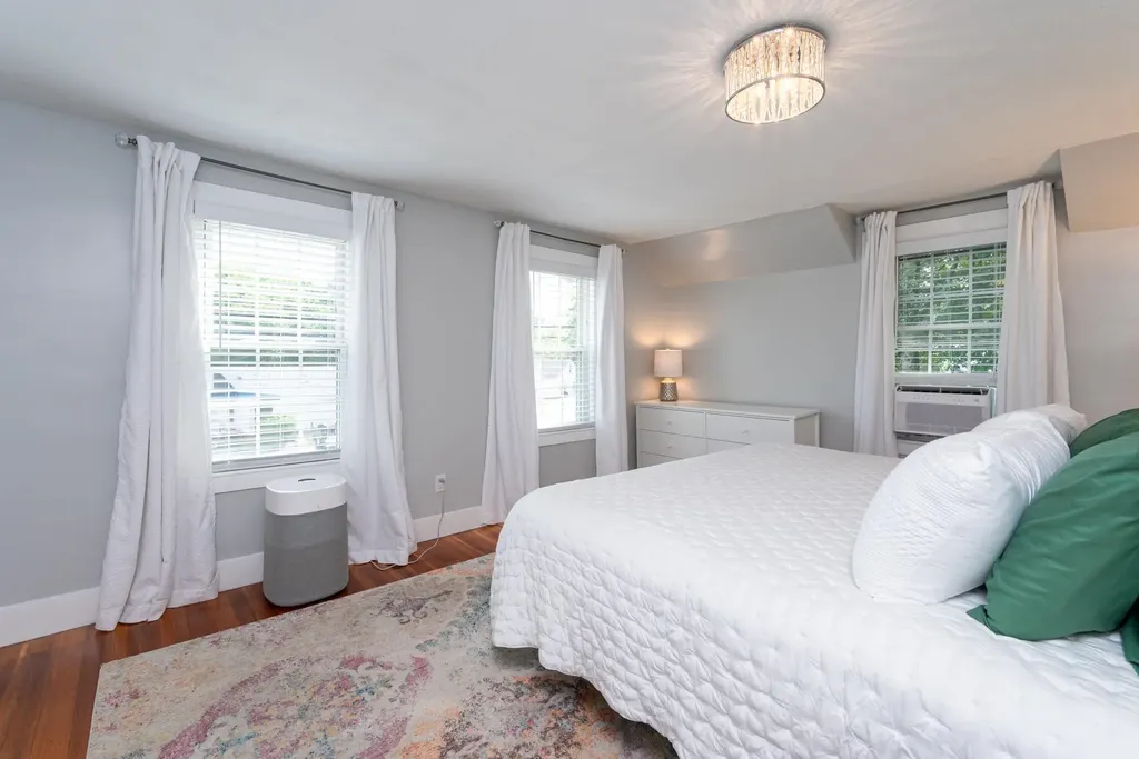 62 Epping Road Exeter NH 03833