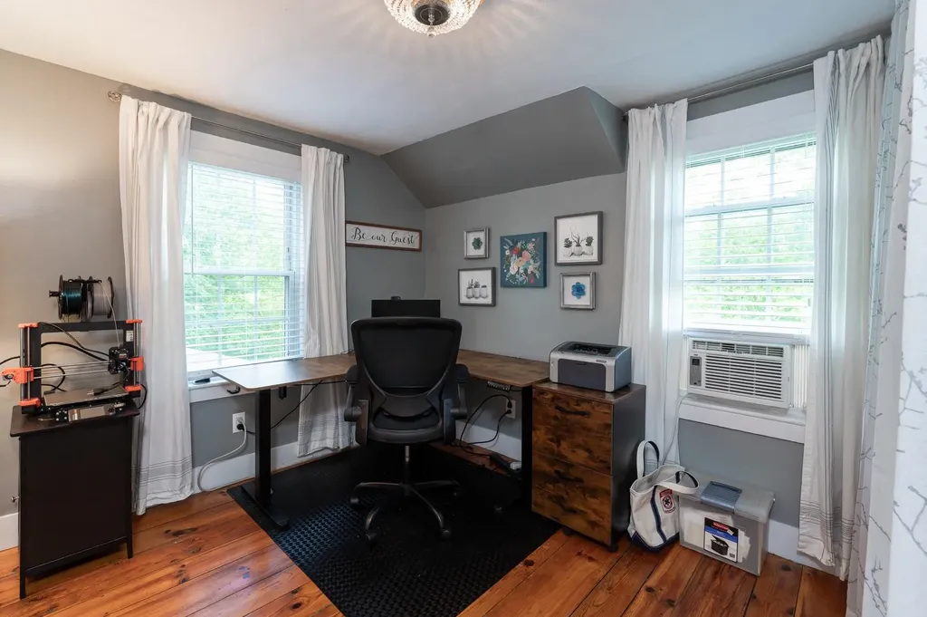 62 Epping Road Exeter NH 03833