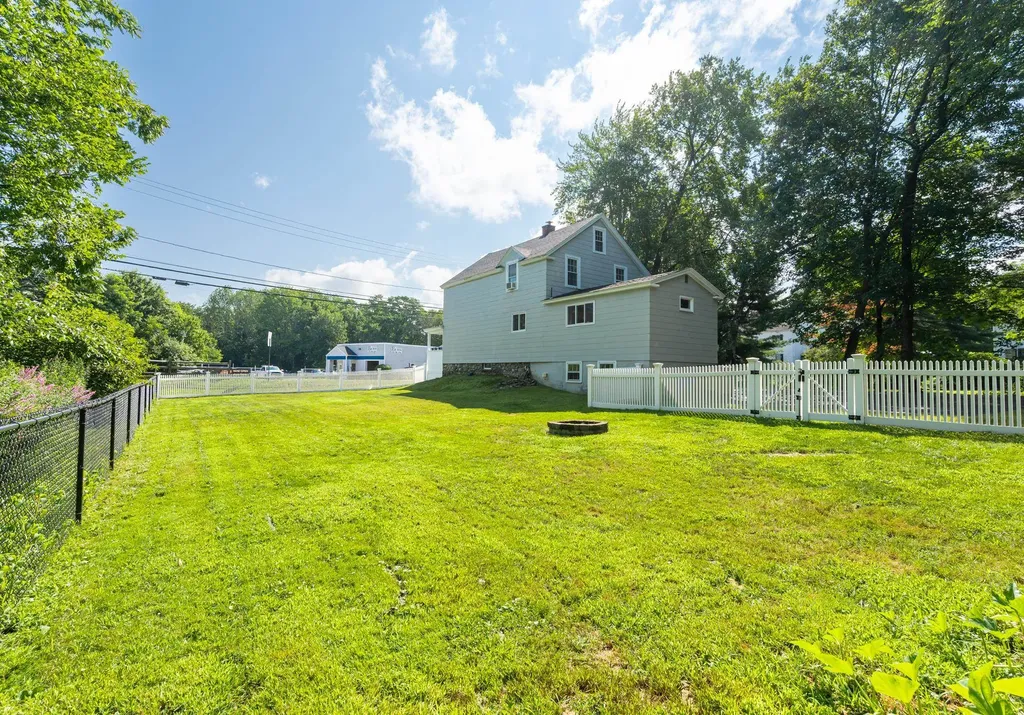 62 Epping Road Exeter NH 03833