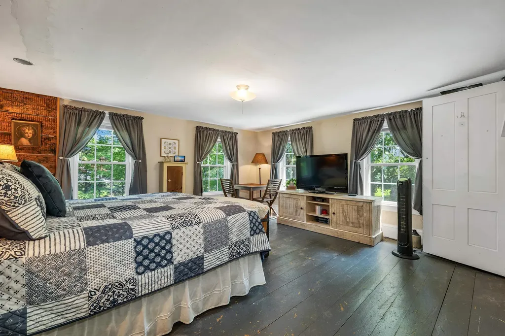 288 N. River Road Epping NH 03042