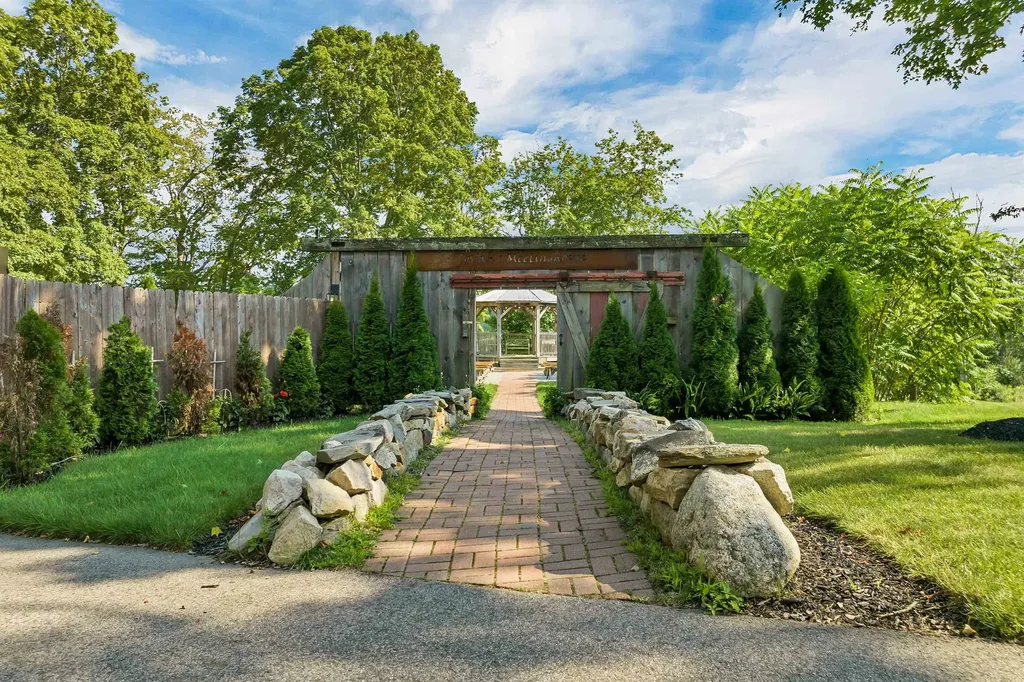 288 N. River Road Epping NH 03042