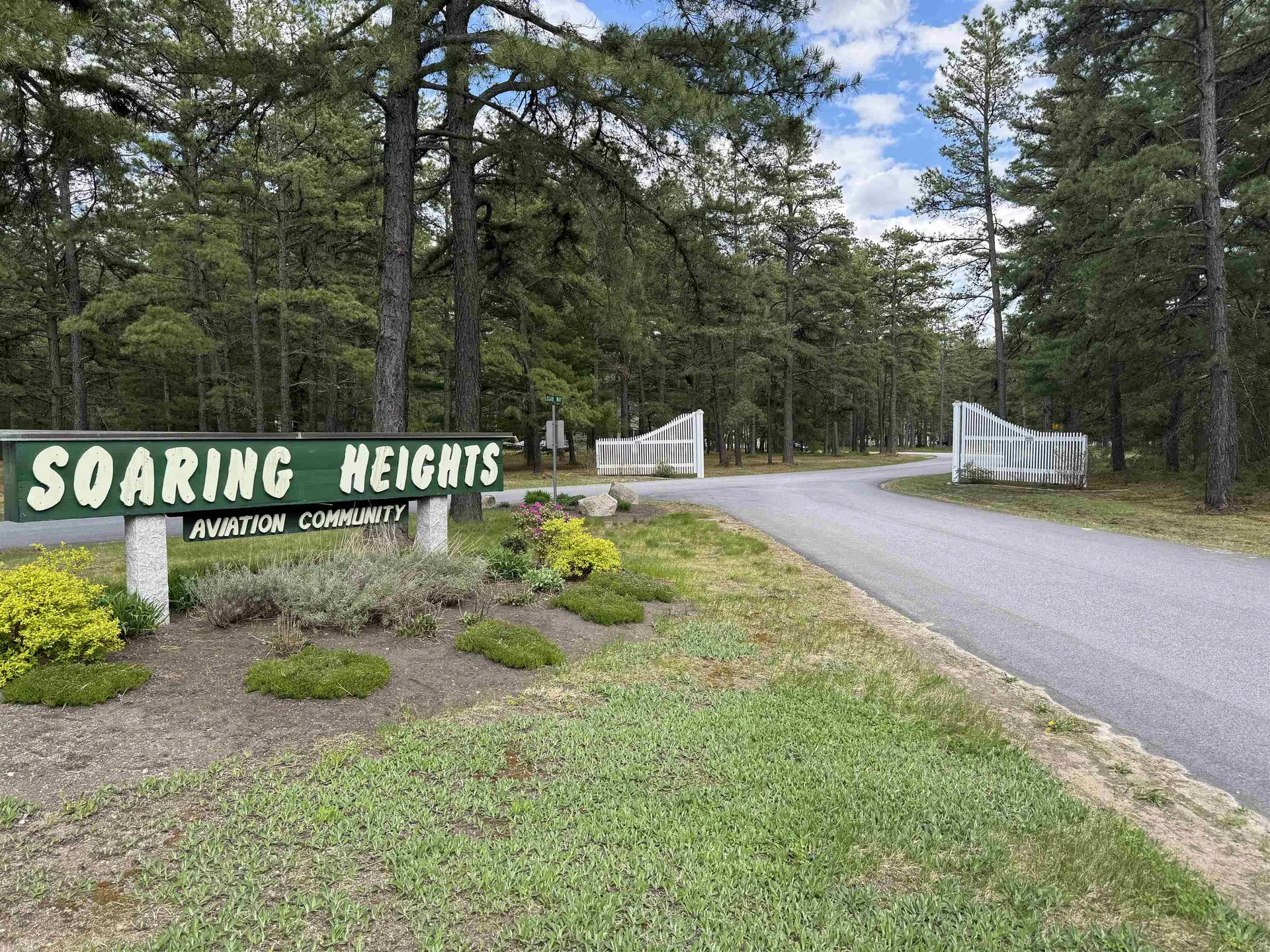 40 Logan Way Ossipee NH 03890