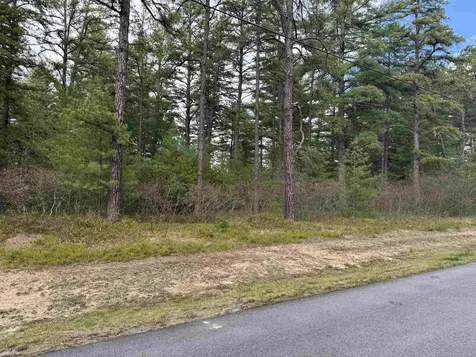 40 Logan Way Ossipee NH 03890