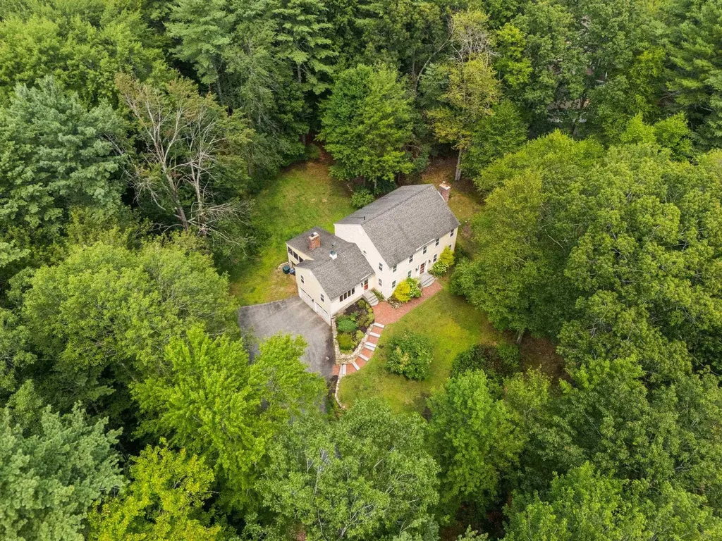 6 Winterberry Drive Amherst NH 03031