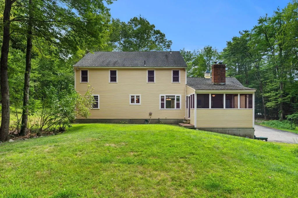 6 Winterberry Drive Amherst NH 03031