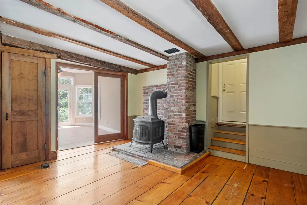 329 Kearsarge Mountain Road Warner NH 03278