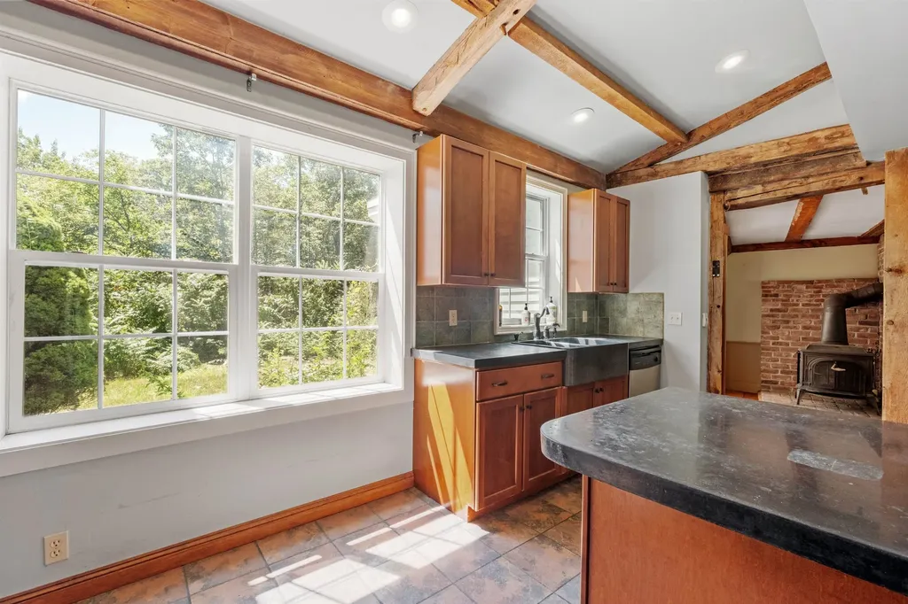 329 Kearsarge Mountain Road Warner NH 03278