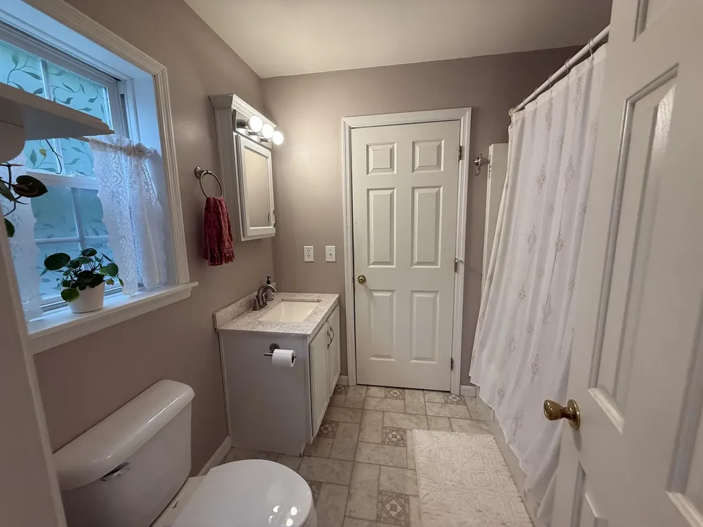 864 Nh Route 4a Enfield NH 03748