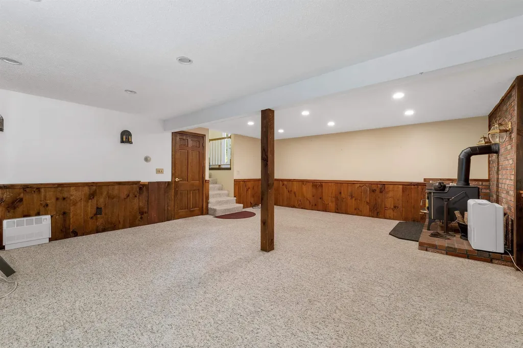 15 Sprucewood Drive Gilford NH 03249