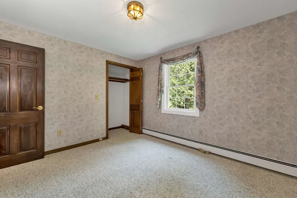 15 Sprucewood Drive Gilford NH 03249