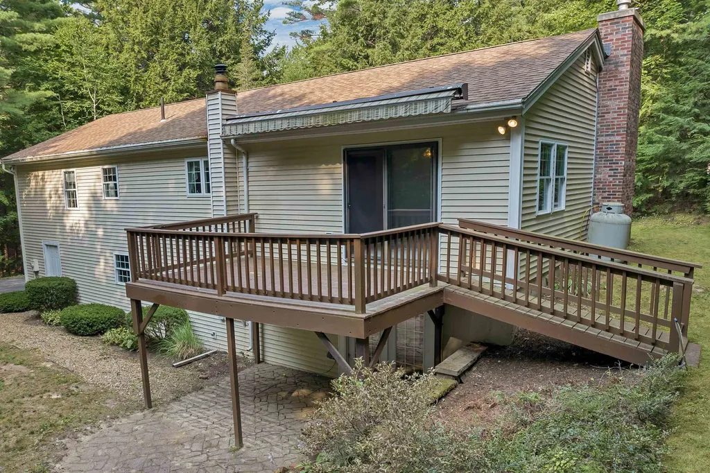 15 Sprucewood Drive Gilford NH 03249