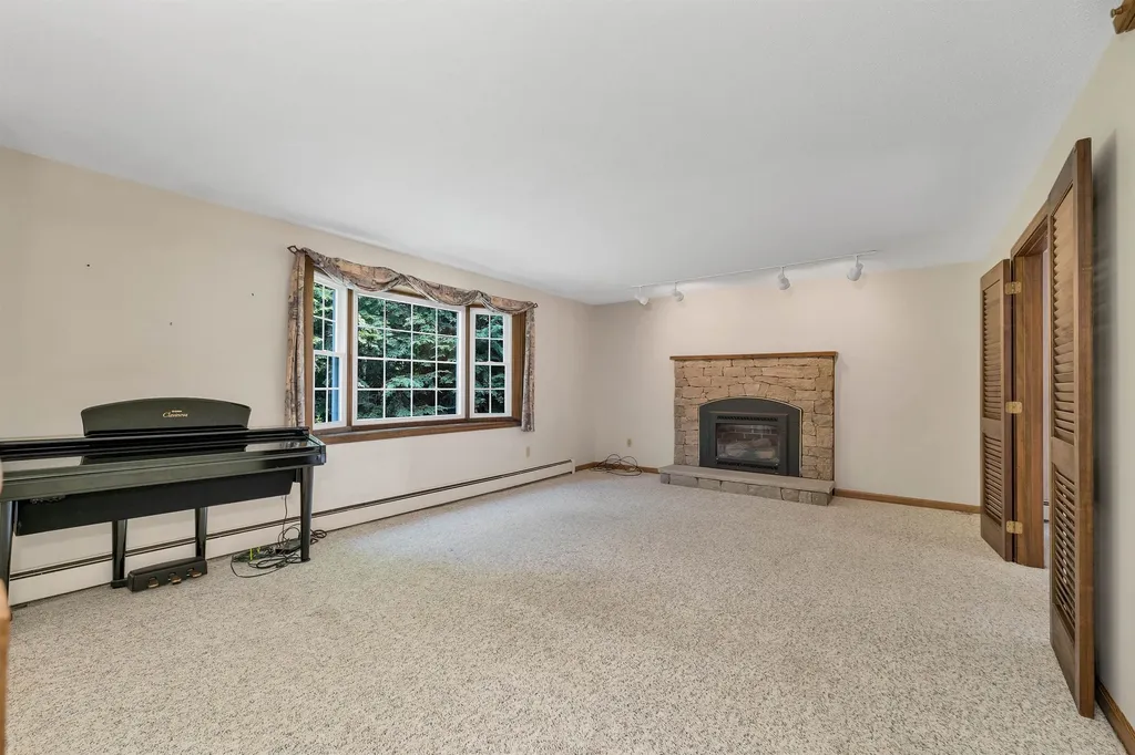 15 Sprucewood Drive Gilford NH 03249