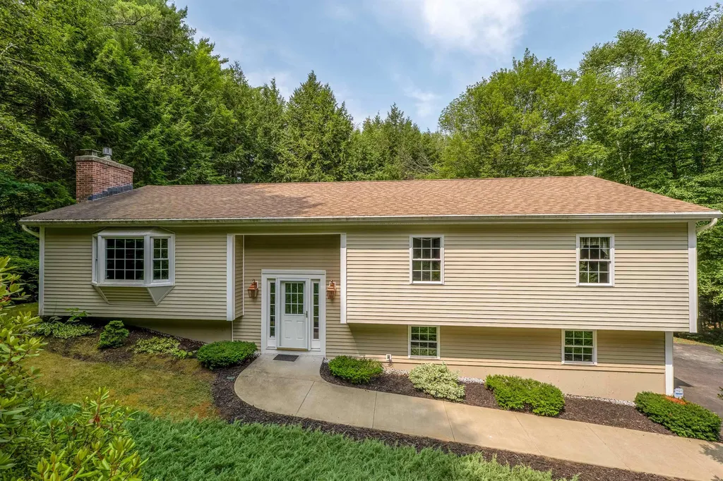 15 Sprucewood Drive Gilford NH 03249