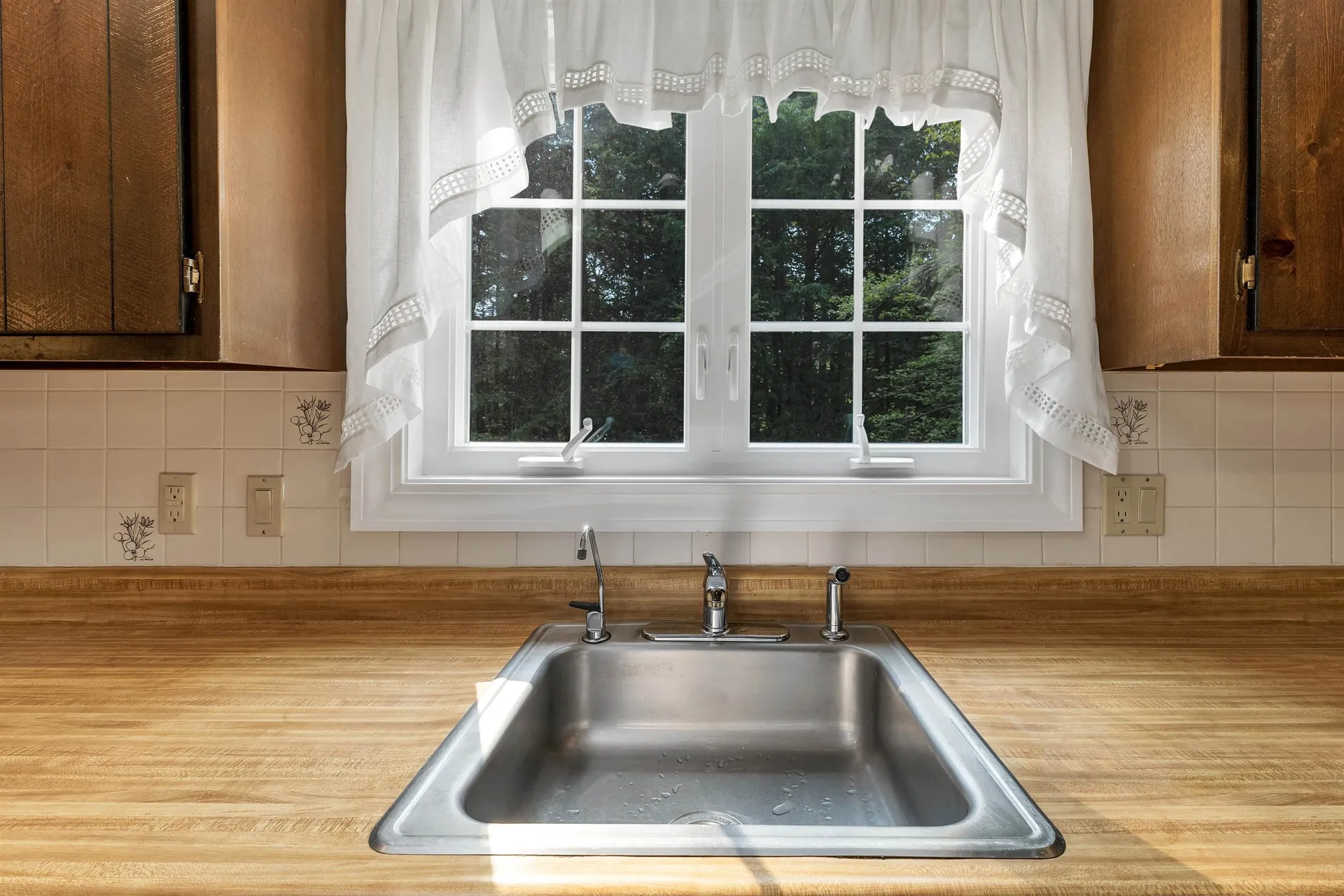 15 Sprucewood Drive Gilford NH 03249