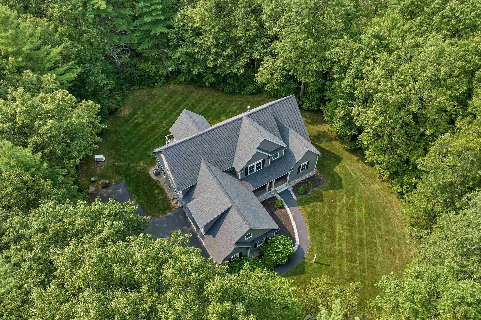 3 Victoria Ridge Amherst NH 03031