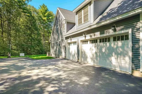 3 Victoria Ridge Amherst NH 03031