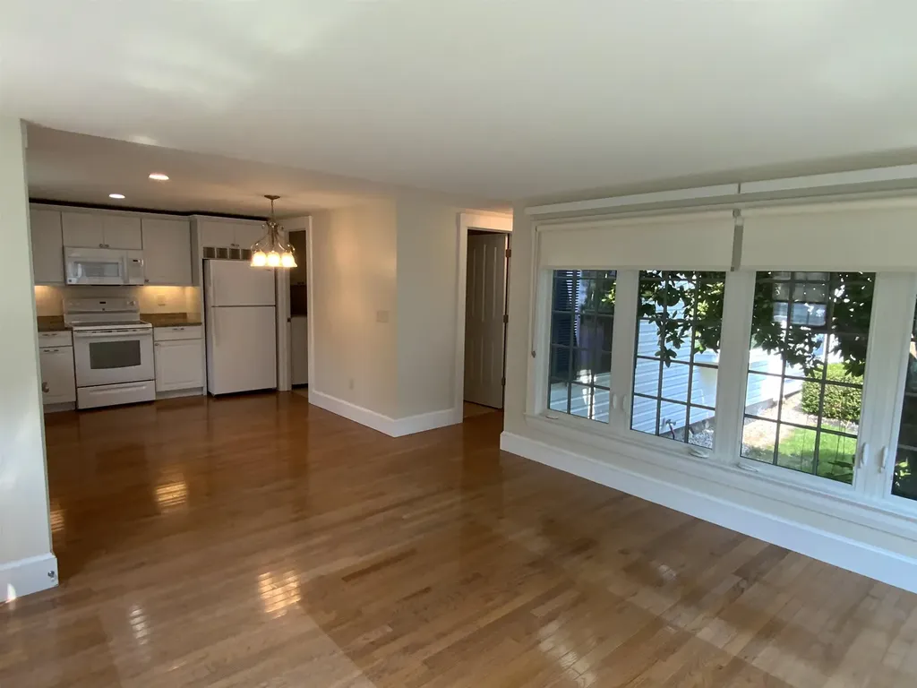 32 Cable Road Rye NH 03870