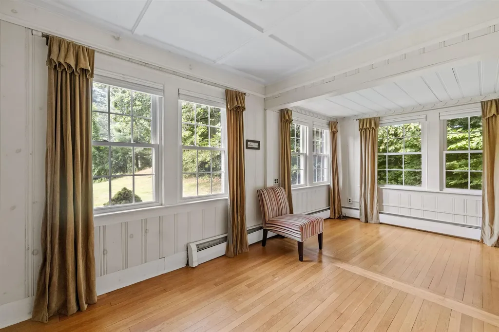 186 Main Street Hopkinton NH 03229