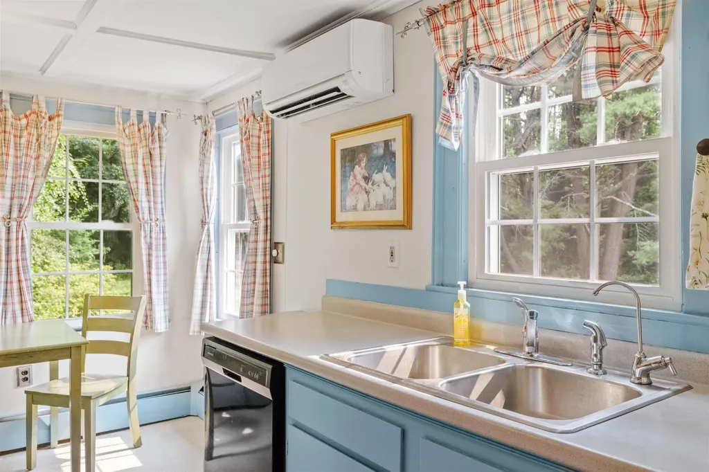 186 Main Street Hopkinton NH 03229