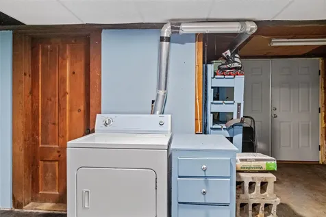 186 Main Street Hopkinton NH 03229