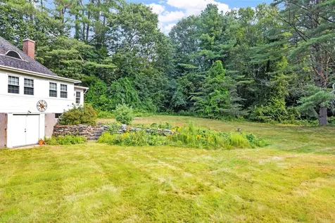 186 Main Street Hopkinton NH 03229