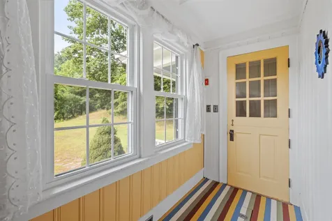 186 Main Street Hopkinton NH 03229