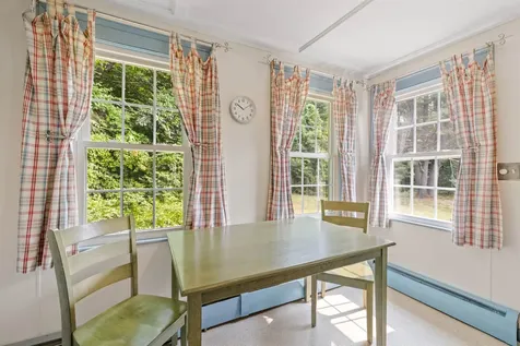 186 Main Street Hopkinton NH 03229