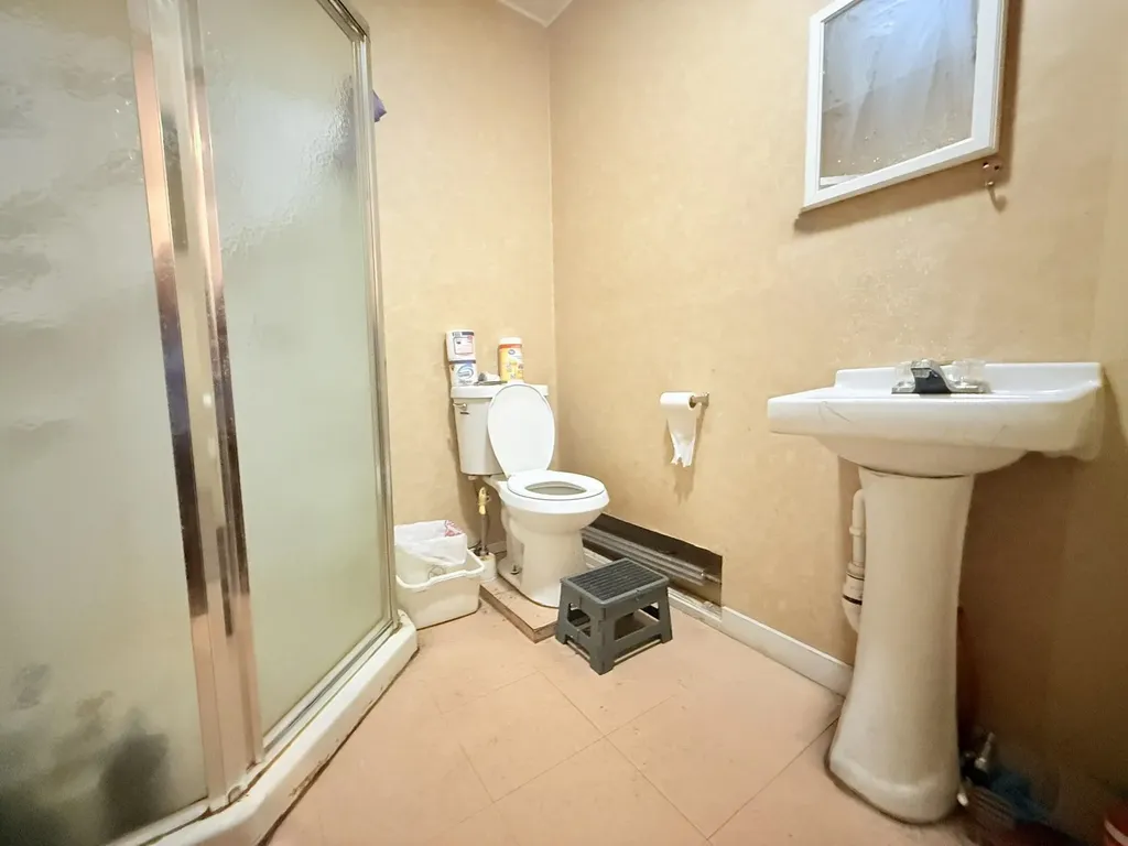 62 Ridge Avenue Claremont NH 03743