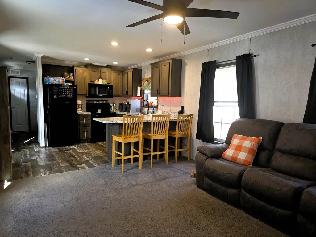 14 Hilltop Manor Mobile Home Park Littleton NH 03561