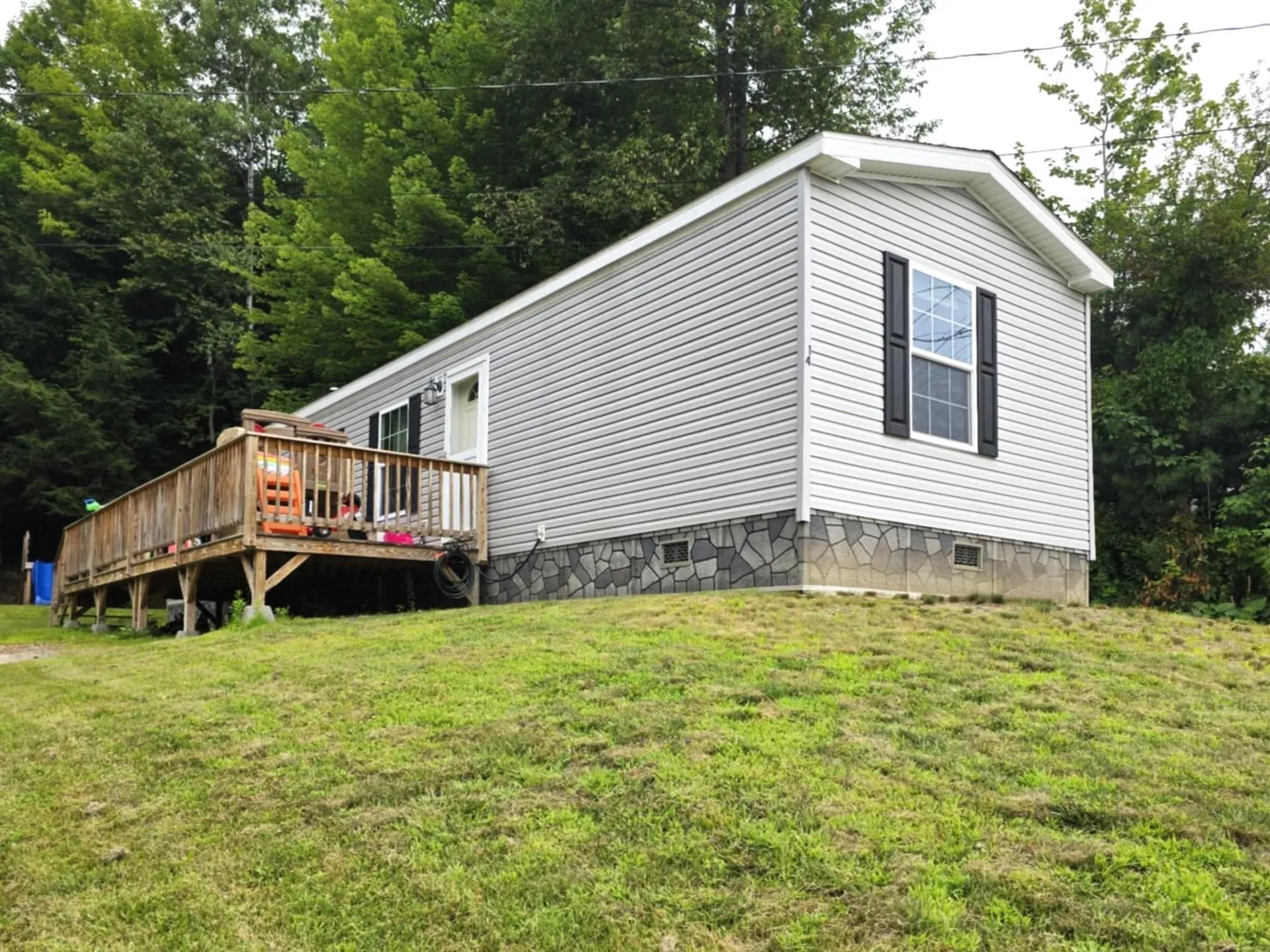 14 Hilltop Manor Mobile Home Park Littleton NH 03561