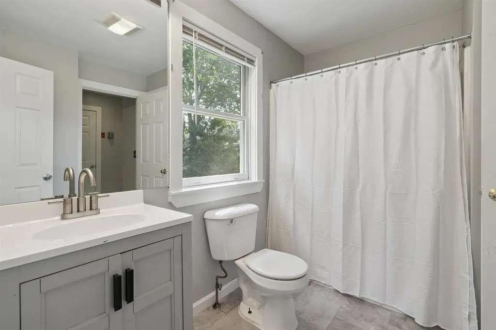 25 Clearwater Place Laconia NH 03246