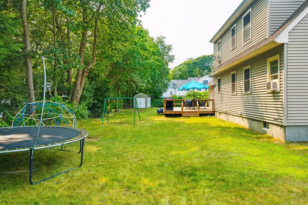 25 Clearwater Place Laconia NH 03246