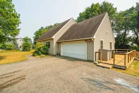 25 Clearwater Place Laconia NH 03246