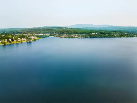 25 Clearwater Place Laconia NH 03246