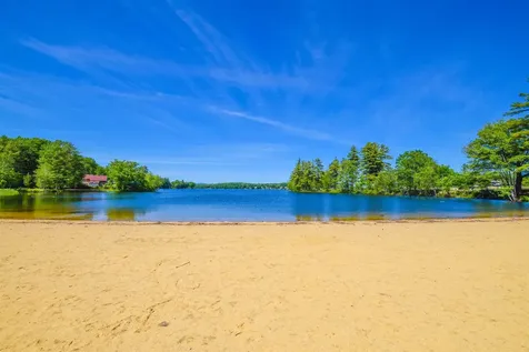 25 Clearwater Place Laconia NH 03246