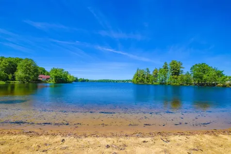 25 Clearwater Place Laconia NH 03246